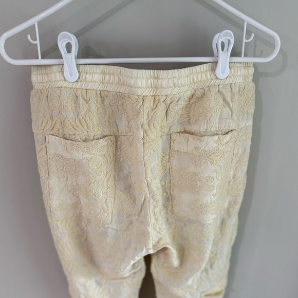 Johnny Was Love Pull On Embroidered Cargo Pants - Off White/Cream - Size Small - Picture 10 of 16